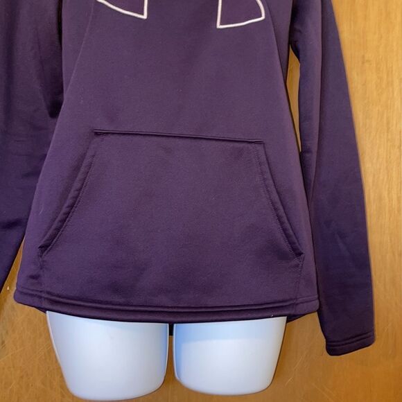 Under Armor hoodie! SizeXS! Purple! 100%polyester! Very breathable! EUC! - Picture 2 of 5